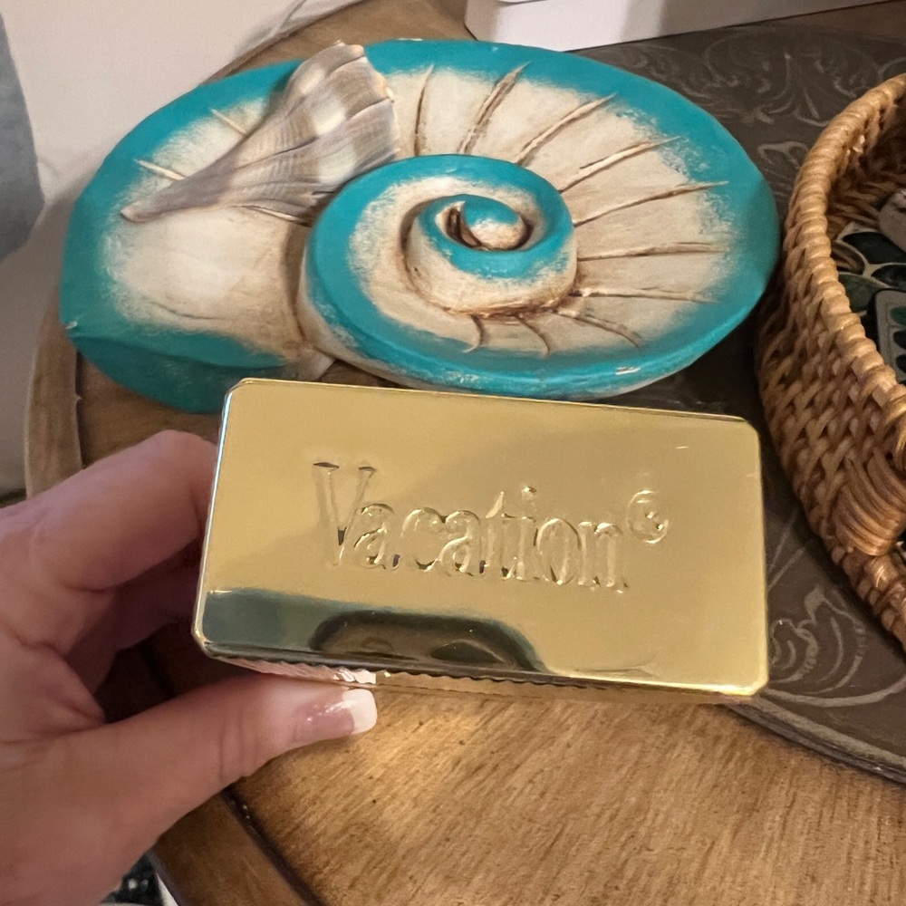 Vacation Shimmer Oil SPF 30 - Picture 4 of 16